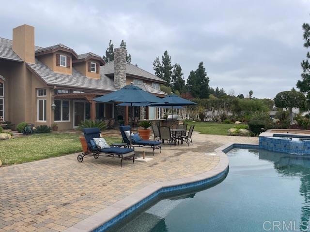 3303 Lilac Summit, Encinitas CA: https://media.crmls.org/mediaz/f2975822-cf86-4017-adae-1d7c70244756.jpg