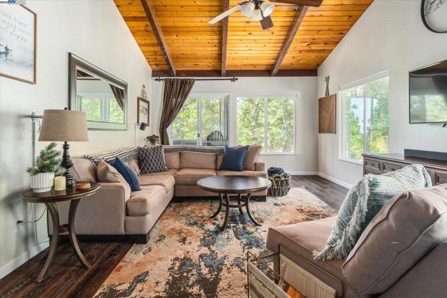 2190 Patricia Ln, Arnold CA: https://media.crmls.org/mediaz/f2977497-ff21-4b12-b99f-2e4770731cb3.jpg