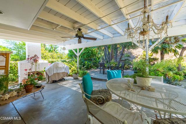 20418 Miranda Street, Woodland Hills CA: https://media.crmls.org/mediaz/f298a0ed-51a0-4576-a462-5c59e9b922bc.jpg