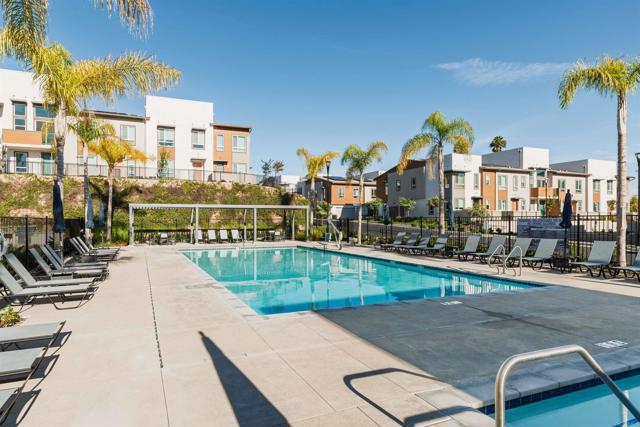 Detail Gallery Image 24 of 31 For 953 Radcliffe Trl, Vista,  CA 92081 - 2 Beds | 2 Baths