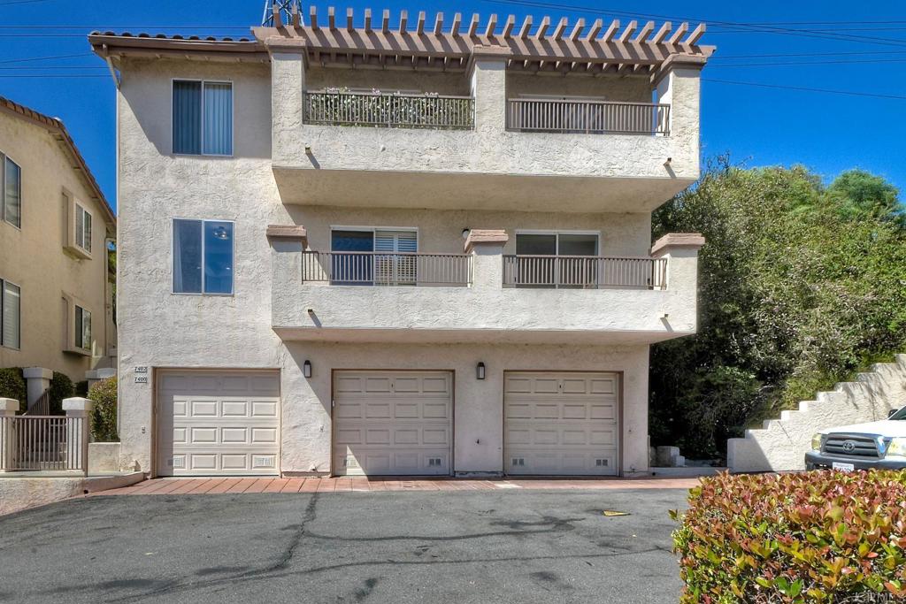 https://media.crmls.org/mediaz/f29934e8-31b5-436f-9bb7-92d092b583c0.jpg?preset=X-Large