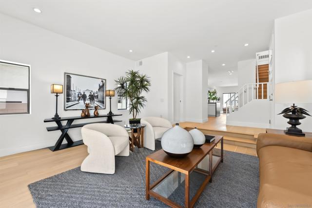 1034 Pennsylvania Avenue, San Diego CA: https://media.crmls.org/mediaz/f299c485-1ed1-4d0e-b6db-a3d2a0ec118b.jpg