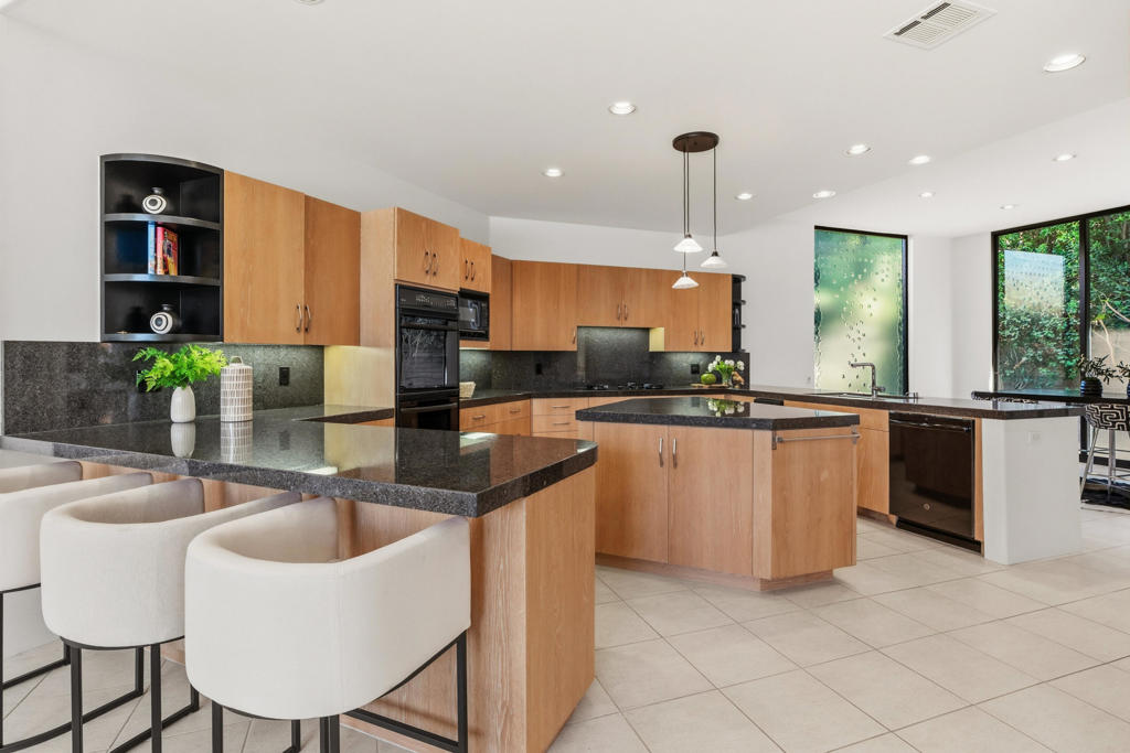 MLS #219138966DA image #12