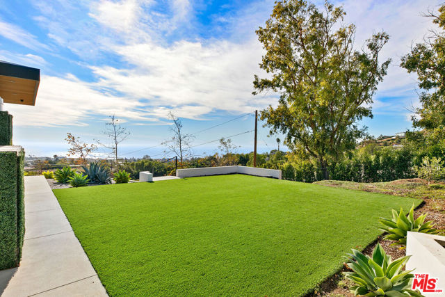 Drew Fenton | 29623 Cuthbert Road Malibu CA | MLS: 7185754