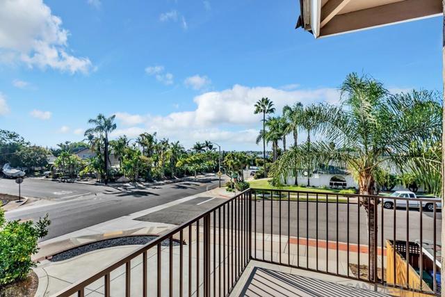 4502 Milton St, San Diego CA: https://media.crmls.org/mediaz/f29a8d4c-4db4-446b-8d64-8646902f831e.jpg