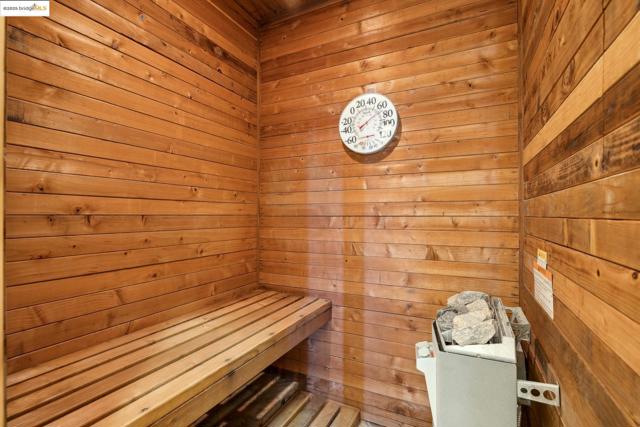 Image 25 of 60 For 1580 Regency Ct