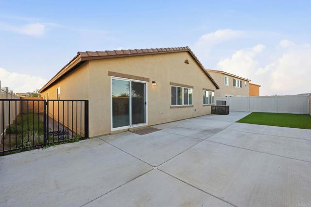 Detail Gallery Image 26 of 30 For 1262 Allegiance Ave, Hemet,  CA 92543 - 4 Beds | 2/1 Baths