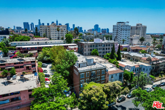 523 S Coronado Street, Los Angeles CA: https://media.crmls.org/mediaz/f29ca204-36ce-404f-a100-1f6ed64b184c.jpg