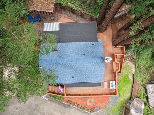 130 Hillside Way, Boulder Creek CA: https://media.crmls.org/mediaz/f29cea67-a07c-473c-90d8-47e91db8dc3e.jpg