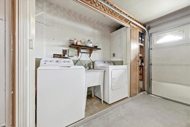 32915 Lake Erie Street, Fremont CA: https://media.crmls.org/mediaz/f29d6443-4e7a-411c-b487-d865781c6c0b.jpg