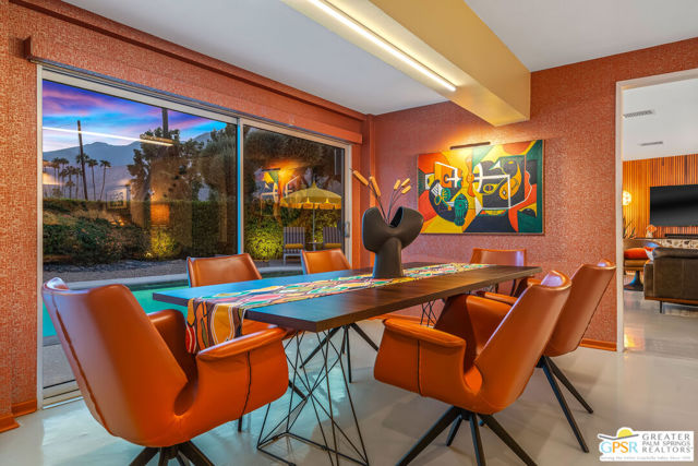 2455 S Via Lazo, Palm Springs CA: https://media.crmls.org/mediaz/f29e11b2-a76a-48c2-9b83-e636fcf57116.jpg
