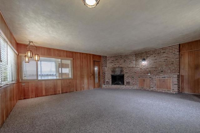 137 Whiting Road, Watsonville CA: https://media.crmls.org/mediaz/f29eda64-3f18-4fec-beed-a4d7b6b18312.jpg
