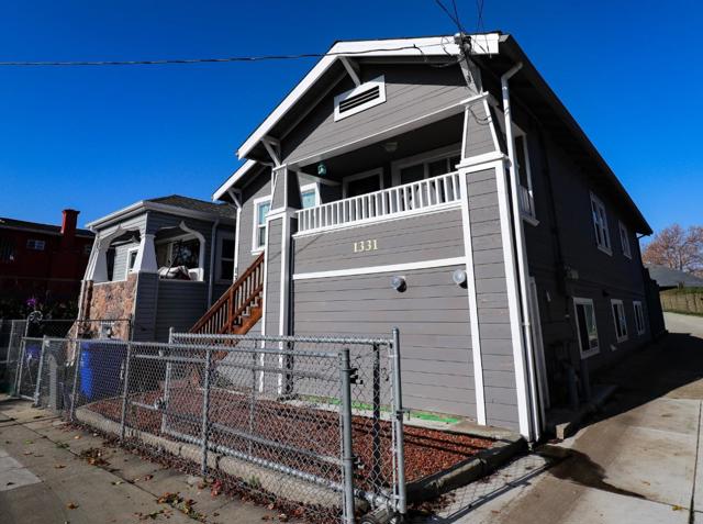 1331 87th Avenue, Oakland CA: https://media.crmls.org/mediaz/f29f5c5a-7e9d-41d9-b331-66be32e52eaa.jpg