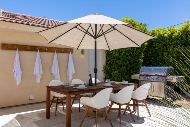 2355 W Nicola Road, Palm Springs CA: https://media.crmls.org/mediaz/f29f7114-42ab-455a-9285-6f3419ce8697.jpg