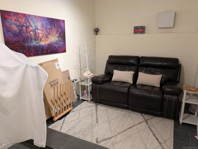 5920 Mission Center Rd, San Diego CA: https://media.crmls.org/mediaz/f2a0beed-874e-4fb5-8de5-de66090ff4be.jpg