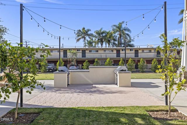 305 North F St, Oxnard CA: https://media.crmls.org/mediaz/f2a17e97-939e-4b26-a45a-bc5ac0eb833c.jpg