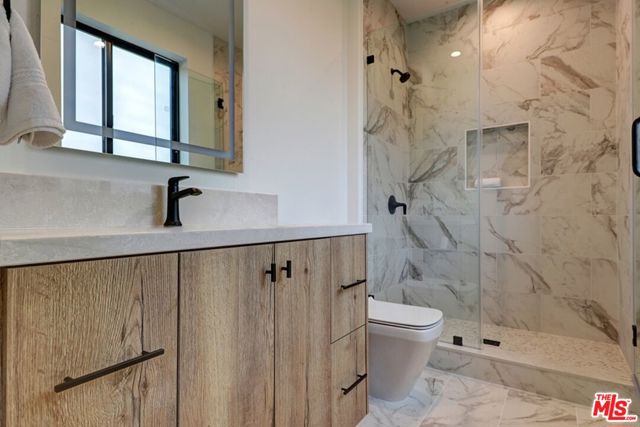 1246 Morningside Way, Venice CA: https://media.crmls.org/mediaz/f2a1e629-a15c-4e86-87d2-a0f90310792a.jpg