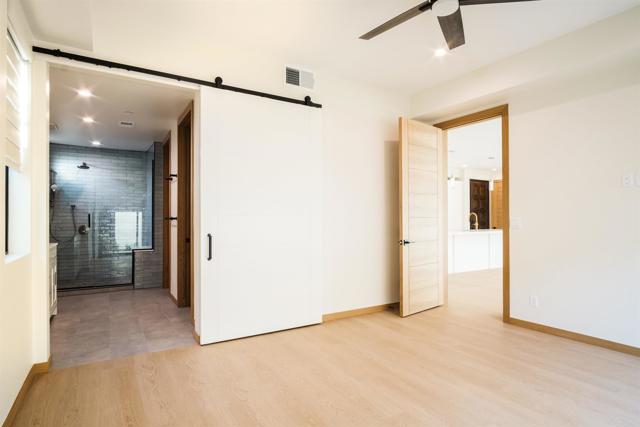 Detail Gallery Image 11 of 22 For 2670 Roosevelt St, Carlsbad,  CA 92008 - 2 Beds | 2 Baths