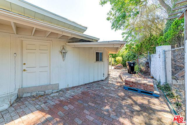 2 Bed Home for Sale in Los Angeles, California