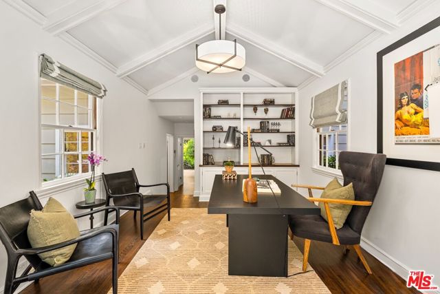 8023 Hemet Place, Los Angeles CA: https://media.crmls.org/mediaz/f2a3fbd8-6471-4ca4-aad2-3b69e9f460c9.jpg
