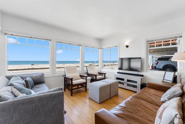 325 Beach Drive, Aptos CA: https://media.crmls.org/mediaz/f2a424de-4f29-4b06-9f9d-8aa9cf53a389.jpg