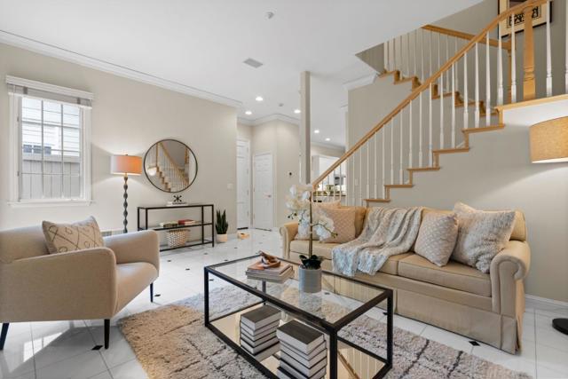 145 Fremont Avenue, Los Altos CA: https://media.crmls.org/mediaz/f2a59d50-7695-4211-b7f3-0e643be4dd0a.jpg