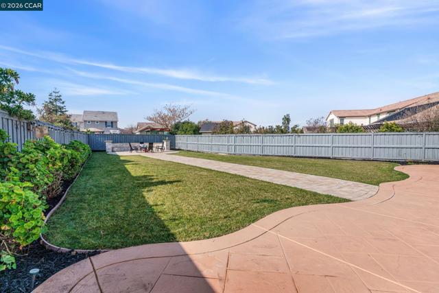 1553 S Perkins Place, Mountain House CA: https://media.crmls.org/mediaz/f2a6057d-609d-4c59-9829-70e9557de742.jpg