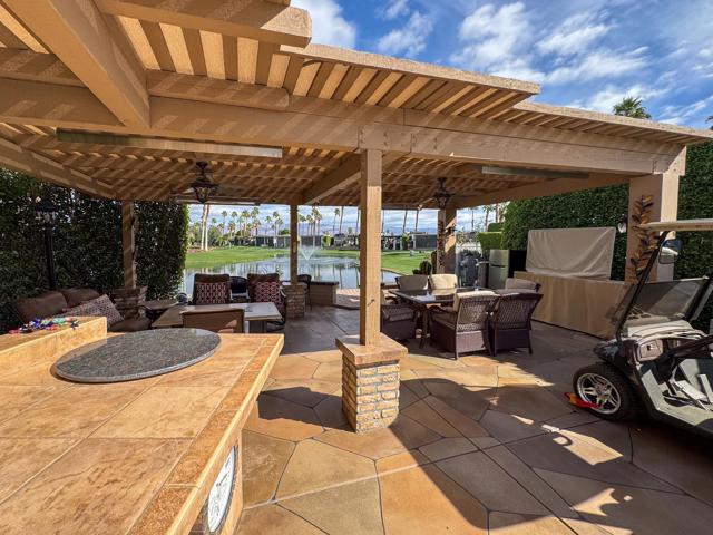 80394 Ave 48, Indio CA: https://media.crmls.org/mediaz/f2a78ced-e173-414e-ae29-35beaaf04bdc.jpg