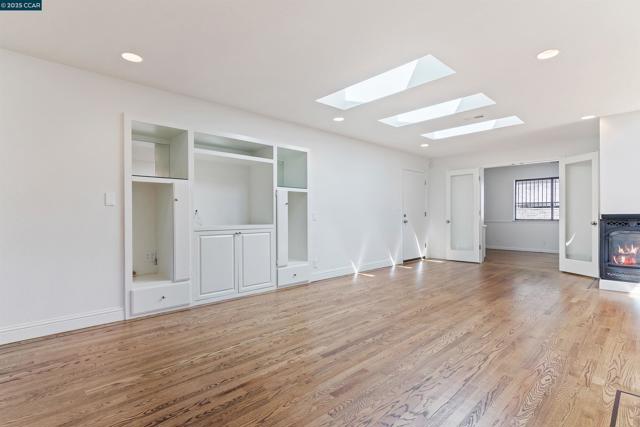 225 Rheem Blvd, Moraga CA: https://media.crmls.org/mediaz/f2a7cf40-a284-4aea-9361-9682f07b45c8.jpg