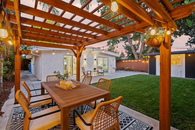 850 Las Palmas Drive, Santa Clara CA: https://media.crmls.org/mediaz/f2a7e207-5bfd-4671-b3f6-85ebe4227c3d.jpg