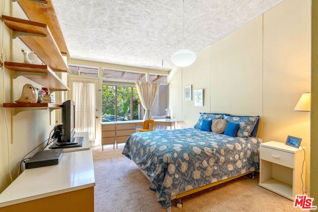 7545 Kimdale Lane, Los Angeles CA: https://media.crmls.org/mediaz/f2a89fd8-e089-4c1a-b4c8-ea0f817a03aa.jpg