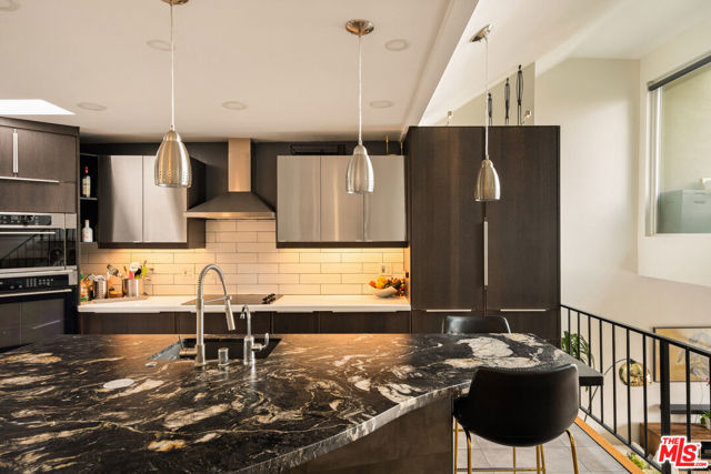 6400 Pacific Avenue, Playa del Rey CA: https://media.crmls.org/mediaz/f2a90eb0-c58a-4a17-a81d-bb9fb2f56dc4.jpg