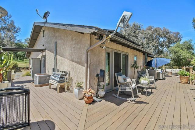 17915 Mark Lee Dr, Jamul CA: https://media.crmls.org/mediaz/f2a9d5f5-be85-4ff6-b605-7520f3b0c2e7.jpg