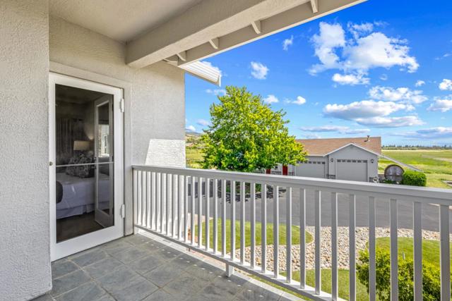 2340 Tennant Avenue, Morgan Hill CA: https://media.crmls.org/mediaz/f2ac13d3-6d7c-4323-a5ac-4fe8eea0aed0.jpg