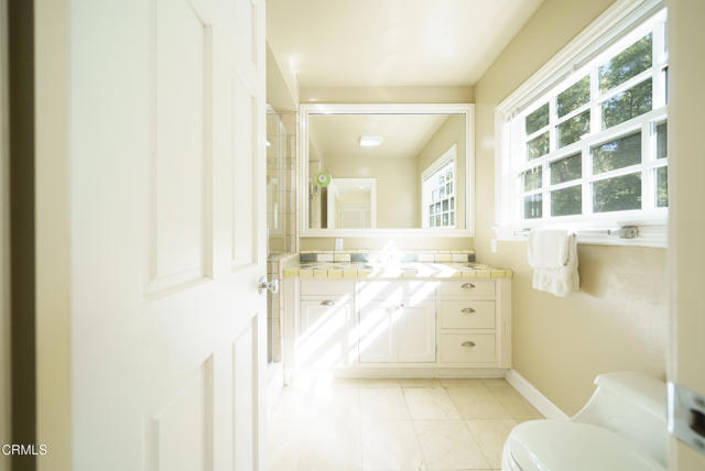 Image 27 of 46 For 4711 Briggs Avenue