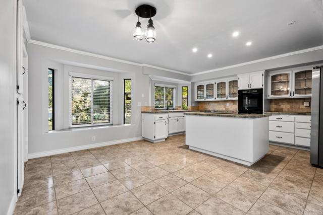 Detail Gallery Image 12 of 57 For 25141 Pappas Rd, Ramona,  CA 92065 - 4 Beds | 2/1 Baths