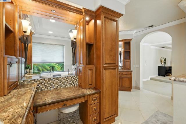304 Dillon Court, Roseville CA: https://media.crmls.org/mediaz/f2aeebaf-5492-4746-941a-f708d73f7eba.jpg