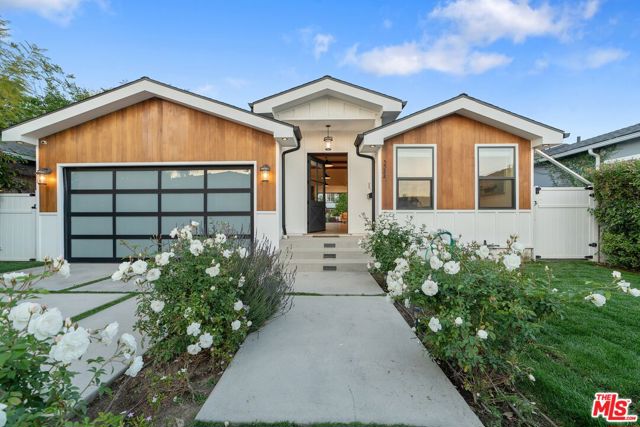 5522 Buffalo Avenue, Sherman Oaks CA: https://media.crmls.org/mediaz/f2af294e-cf24-4932-9d76-d4108930cca7.jpg