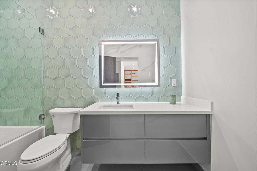 MLS #P1-25124 image #24