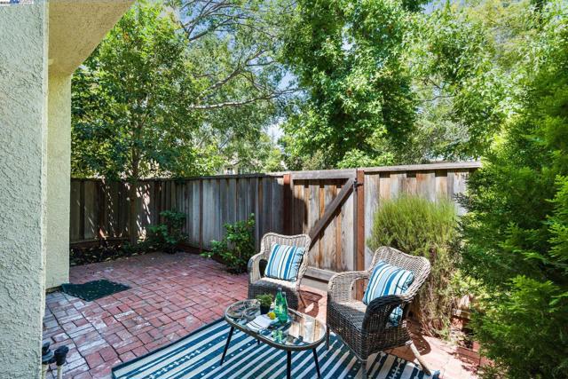 4120 Lucca Ct, Pleasanton CA: https://media.crmls.org/mediaz/f2b07053-ca07-40ac-89d1-a4d315312764.jpg