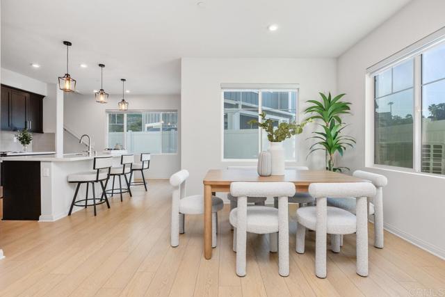 Detail Gallery Image 8 of 40 For 1505 Wingwood Ln, Vista,  CA 92083 - 3 Beds | 2/1 Baths