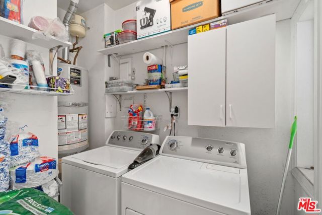 347 N Curson Avenue, Los Angeles CA: https://media.crmls.org/mediaz/f2b0cf13-96a4-47af-a2d6-c55864f09b1a.jpg