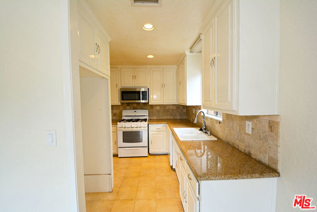 3630 2nd Avenue photo 16