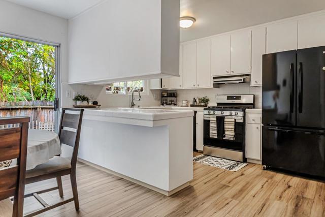 2259 Chanticleer Avenue, Santa Cruz CA: https://media.crmls.org/mediaz/f2b1727d-2733-4cb5-b5ae-829a0faa588c.jpg