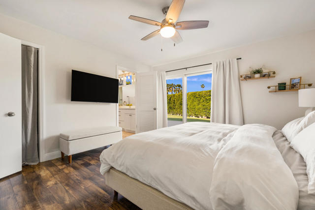 78488 Calle Seama, La Quinta CA: https://media.crmls.org/mediaz/f2b2212a-24a9-4c3c-a30c-08968c5d72c3.jpg