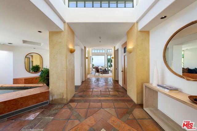 Drew Fenton | 1058 Vista Grande Drive Pacific Palisades CA | MLS: 7137758