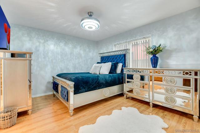 11518 205th St, Lakewood CA: https://media.crmls.org/mediaz/f2b23969-88fc-4dc9-afa9-4bdbe8775f81.jpg