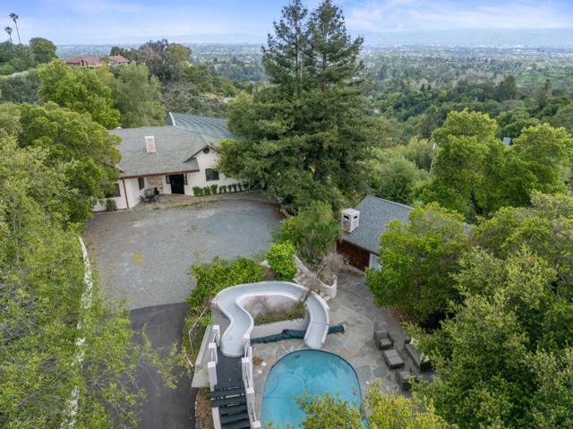 16460 Wood Acres Road, Los Gatos CA: https://media.crmls.org/mediaz/f2b3739c-2f5d-43aa-a49f-09a6f838d394.jpg