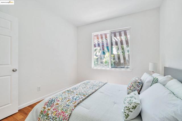 1261 King Loop, Tracy CA: https://media.crmls.org/mediaz/f2b3bae3-48ef-4b12-a5bf-4c5393e80f07.jpg