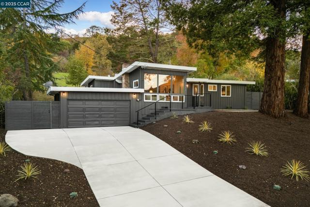 3337 S Lucille Ln, Lafayette CA: https://media.crmls.org/mediaz/f2b3d6b4-ac62-4536-8c5b-098439ef25c6.jpg